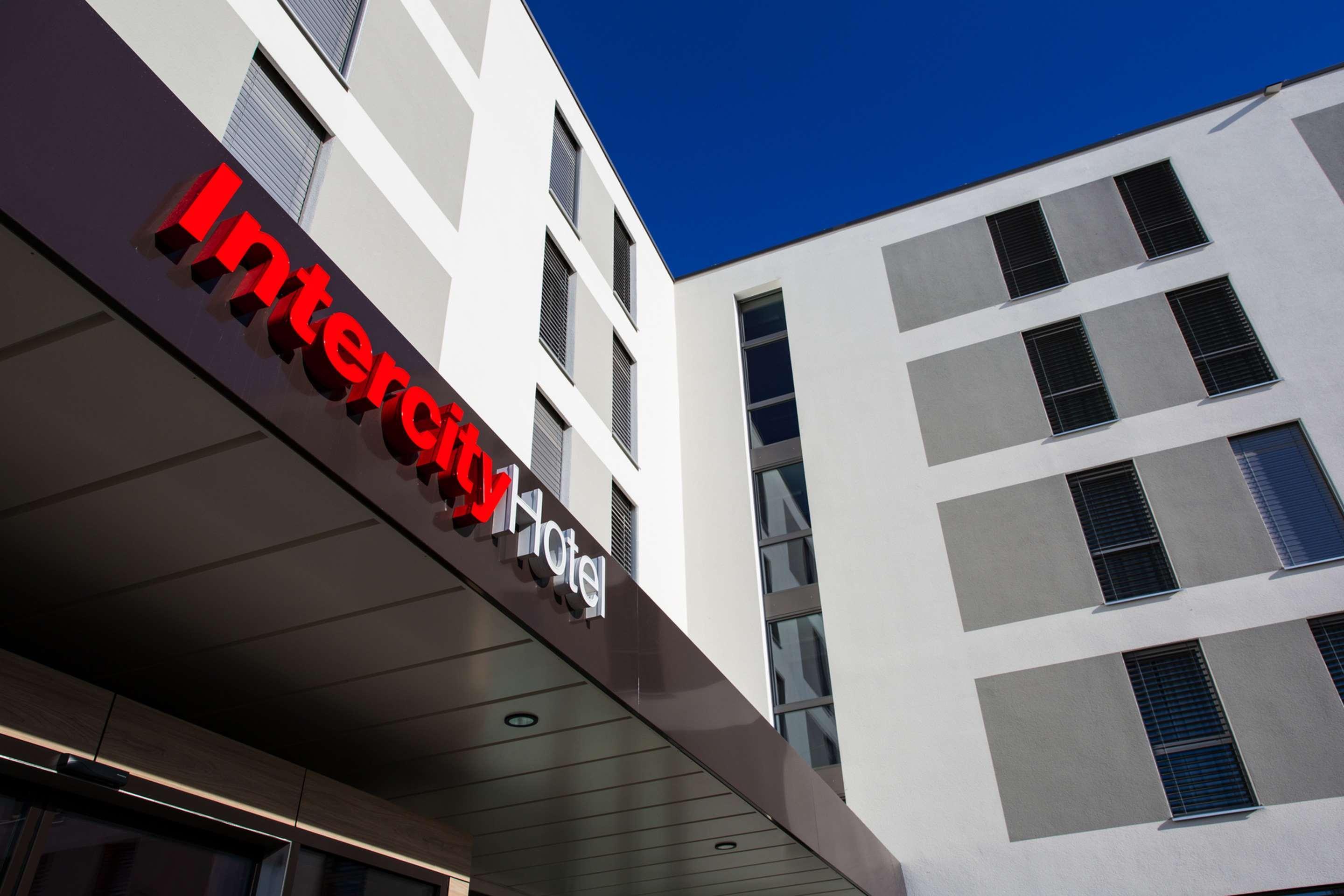 Intercityhotel Zurich Airport Rumlang Bagian luar foto